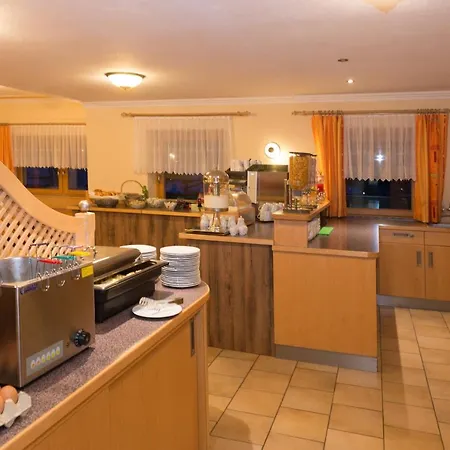 Hostel Eibinghof & Swim Saalbach-Hinterglemm