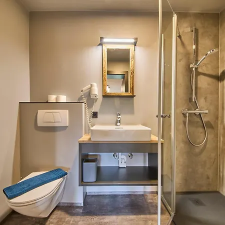 Eibinghof & Swim * ザールバッハ・ヒンターグレム