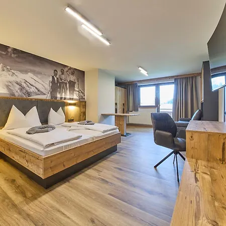 Eibinghof & Swim Hostel *