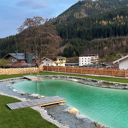 Eibinghof & Swim Vandrerhjem *