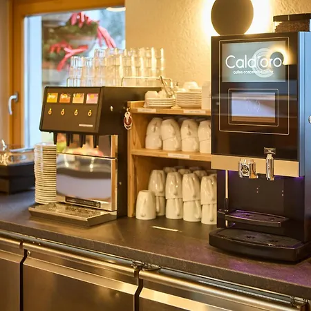 Eibinghof & Swim Vandrerhjem