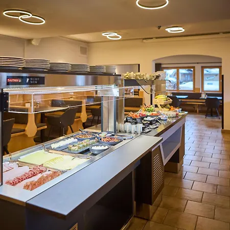 Eibinghof & Swim Hostel *