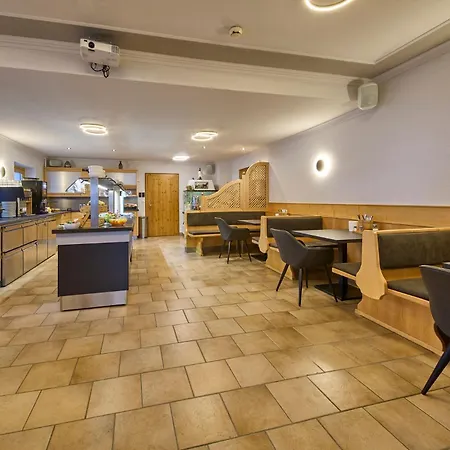 Eibinghof & Swim Hostel Saalbach Hinterglemm