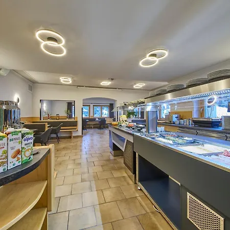 Vandrerhjem Eibinghof & Swim *