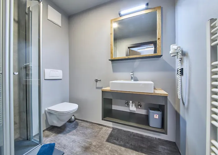 Eibinghof & Swim * ザールバッハ・ヒンターグレム