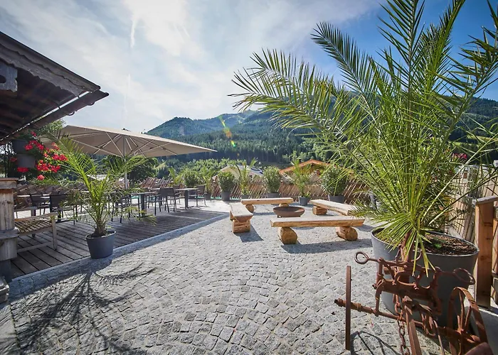 Eibinghof & Swim ザールバッハ・ヒンターグレム