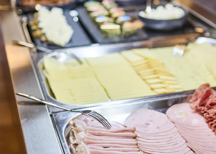 ホステル Eibinghof & Swim ザールバッハ・ヒンターグレム